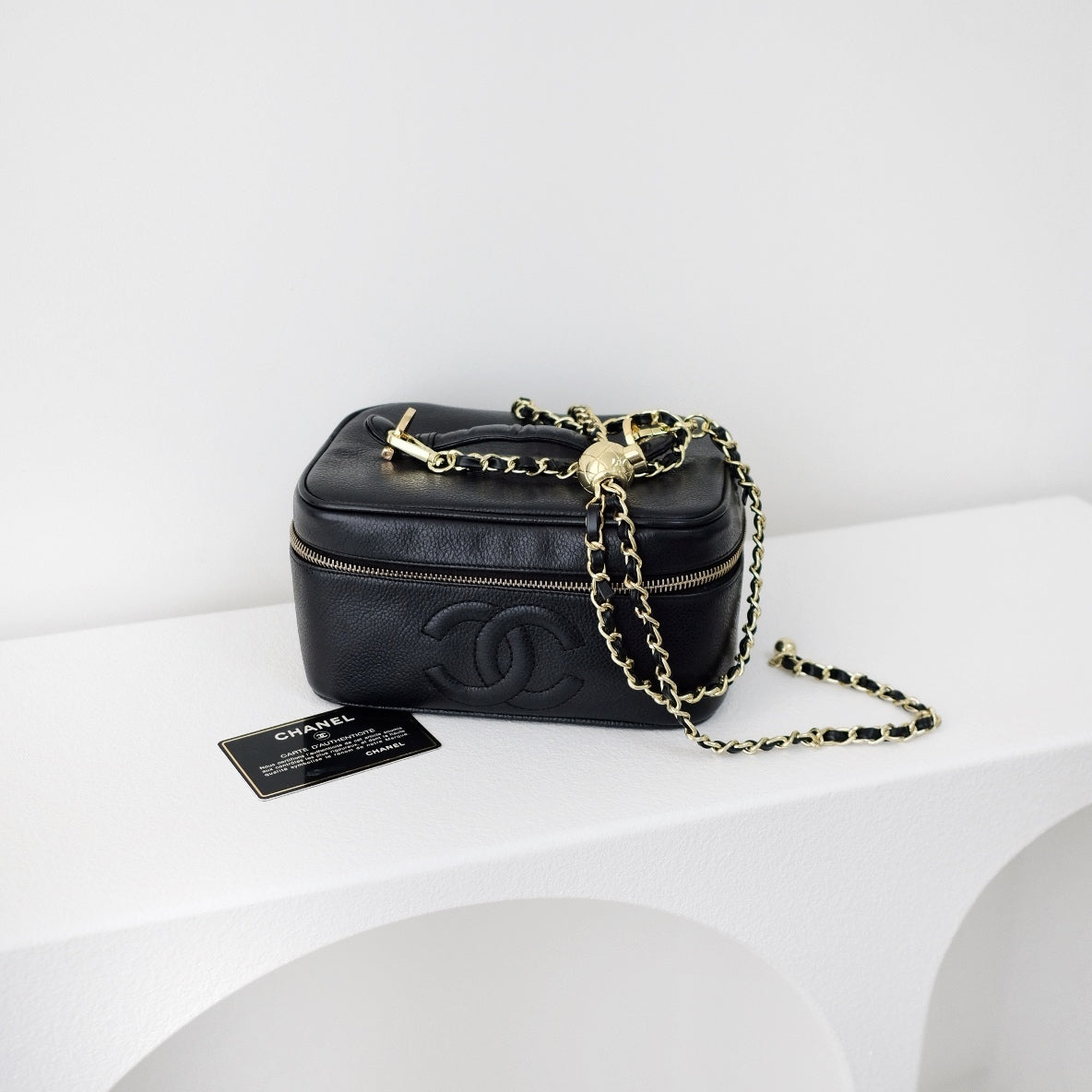 Chanel vintage coco cowhide wash bag