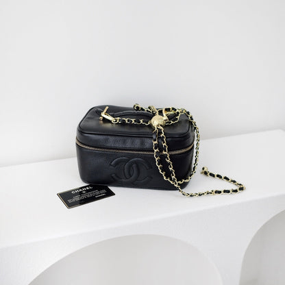 Chanel vintage coco cowhide wash bag