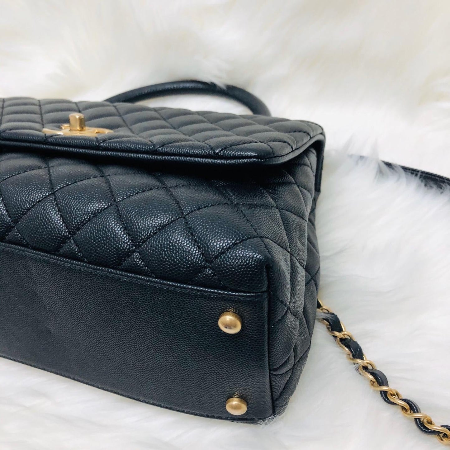 Quilted Medium Coco Handle Flap Black Caviar