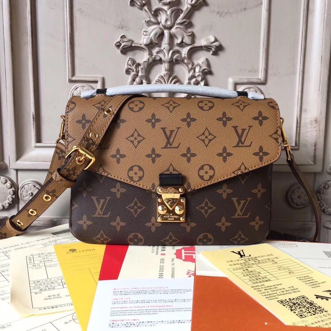 Louis Vuitton Pochette Metis Bag