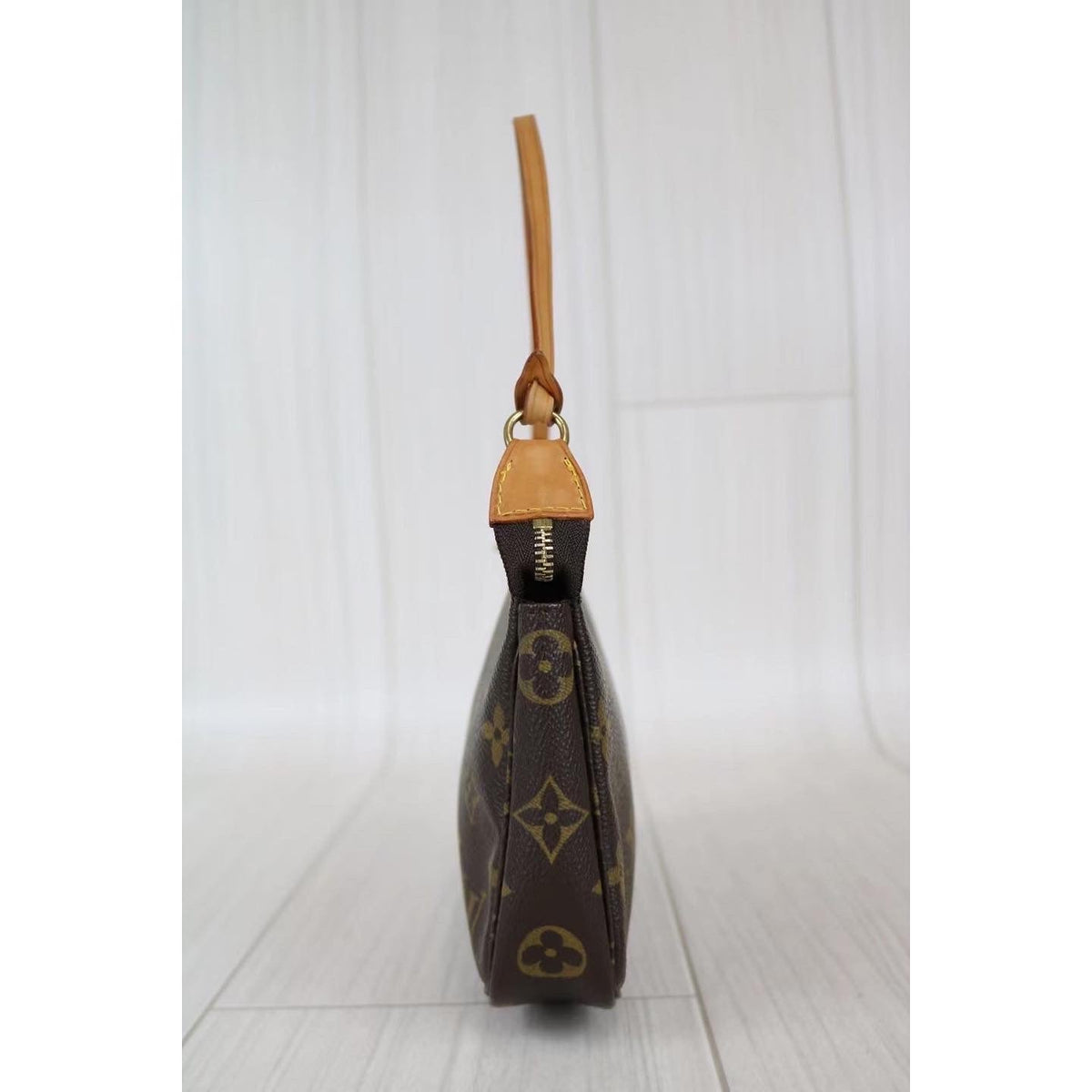 Rank AB ｜ LV Monogram Pochette Accessoires ｜021213