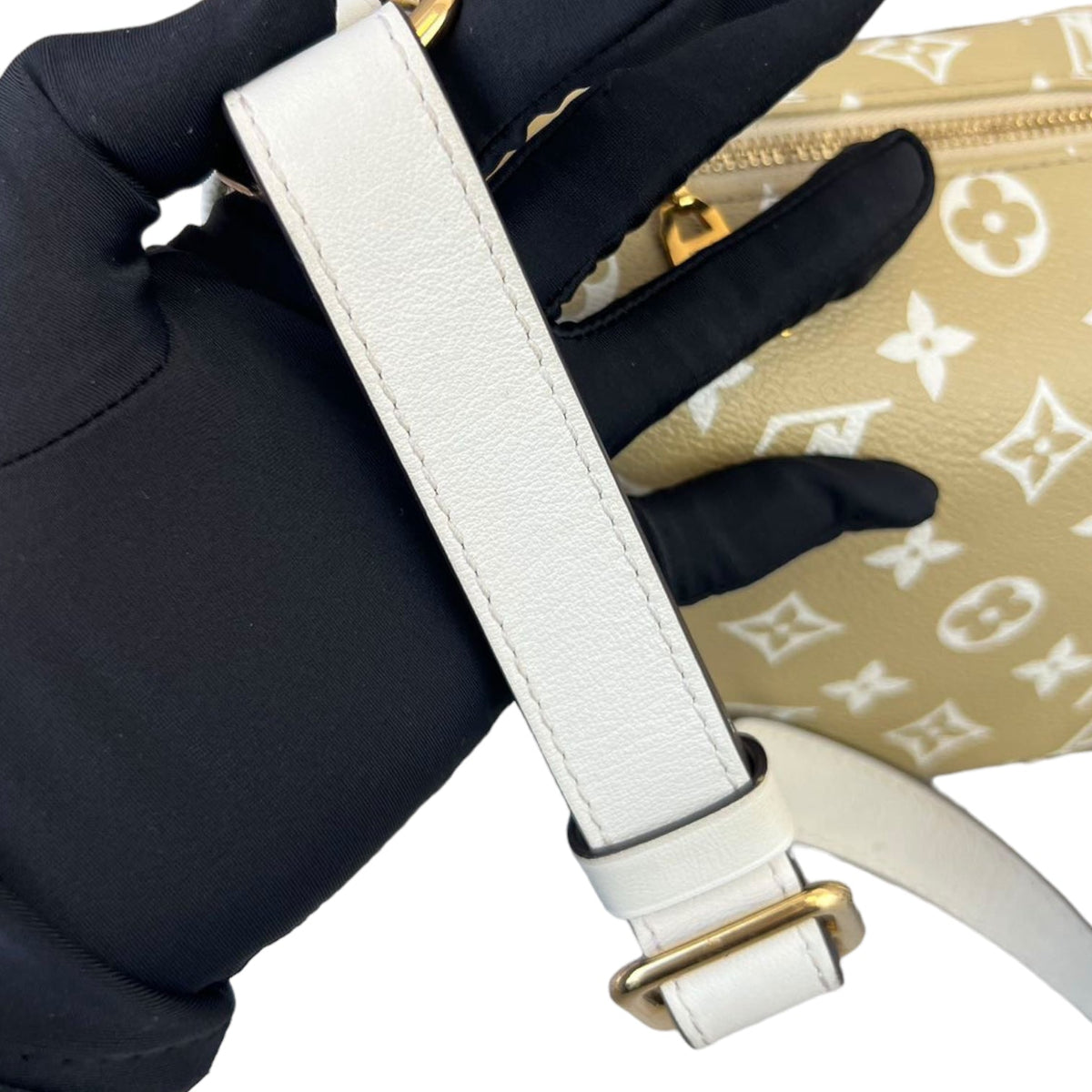 Louis-Vuitton Monogram Giant Bum Bag Khaki White GHW