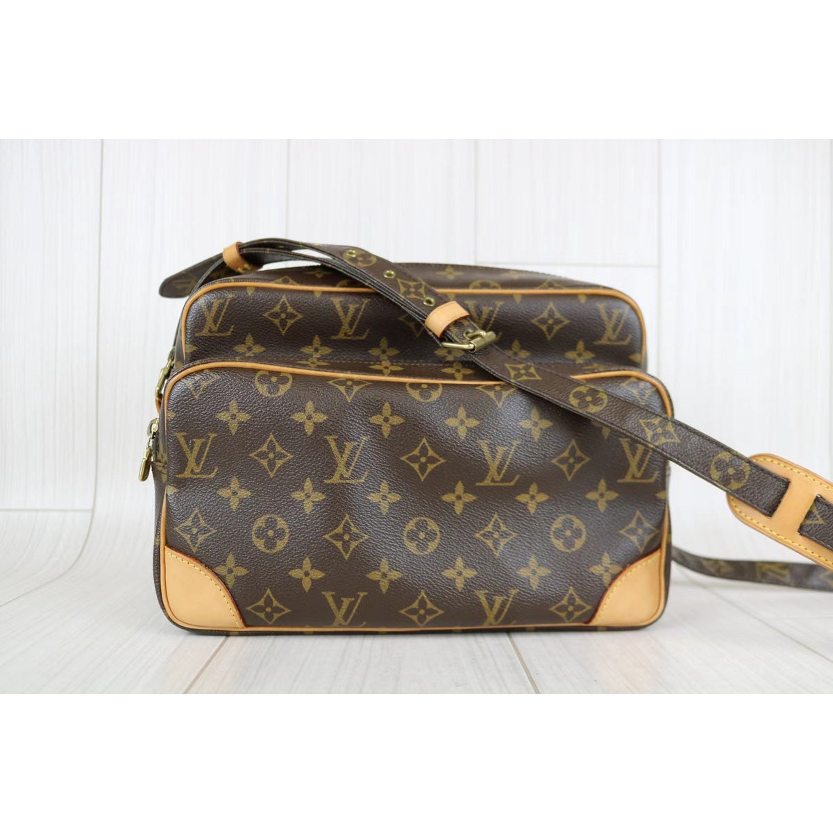 Rank A ｜ LV Monogram Nile Shoulder bag ｜040509