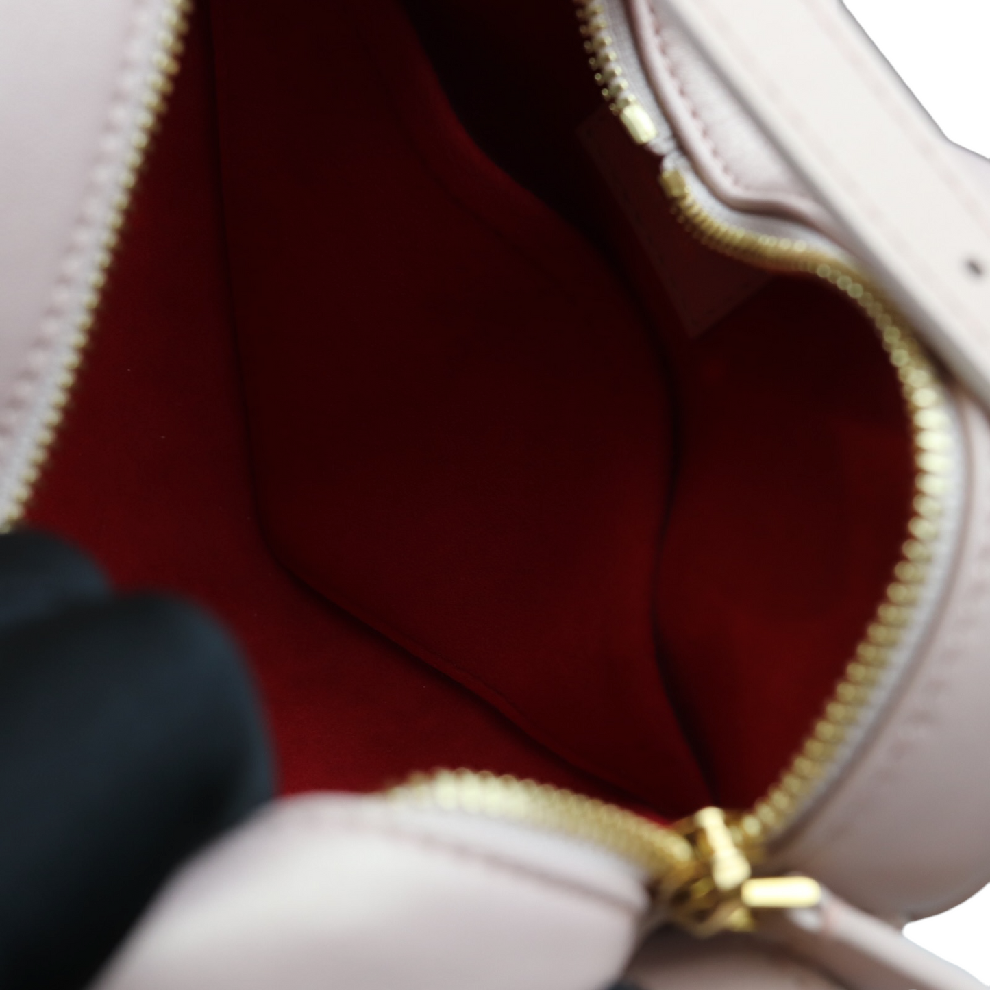 Louis-Vuitton Embossed Leather Sac Coeur Pink GHW