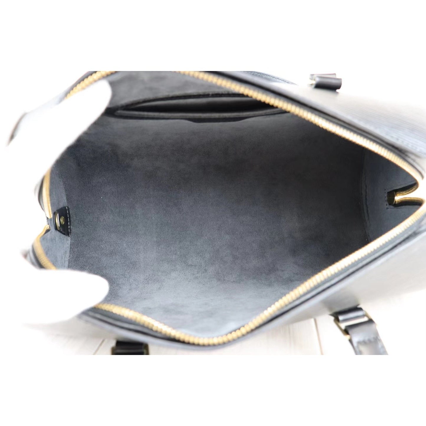 Rank A ｜ LV Epi Papillon 30 Handbag ｜071205