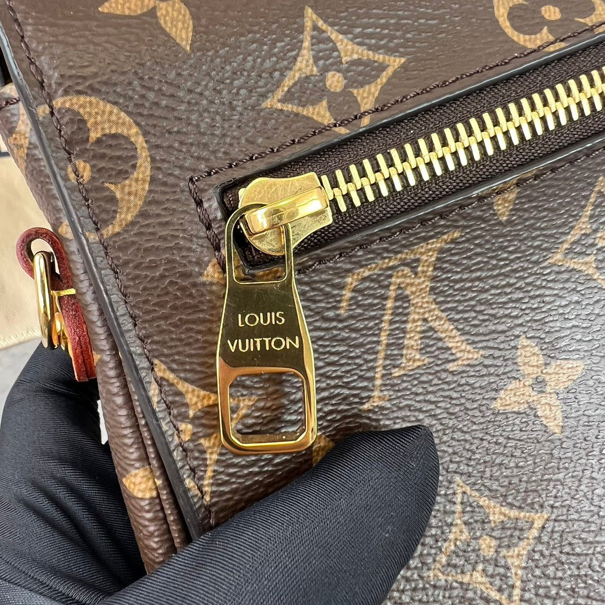 Louis-Vuitton Monogram Pochette Métis Brown GHW