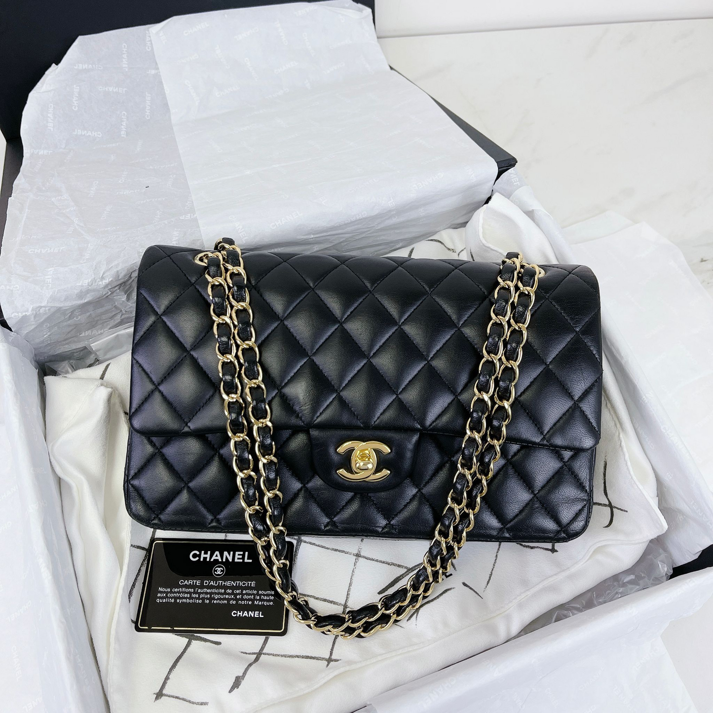 Classic Flap Black Medium Lambskin GHW