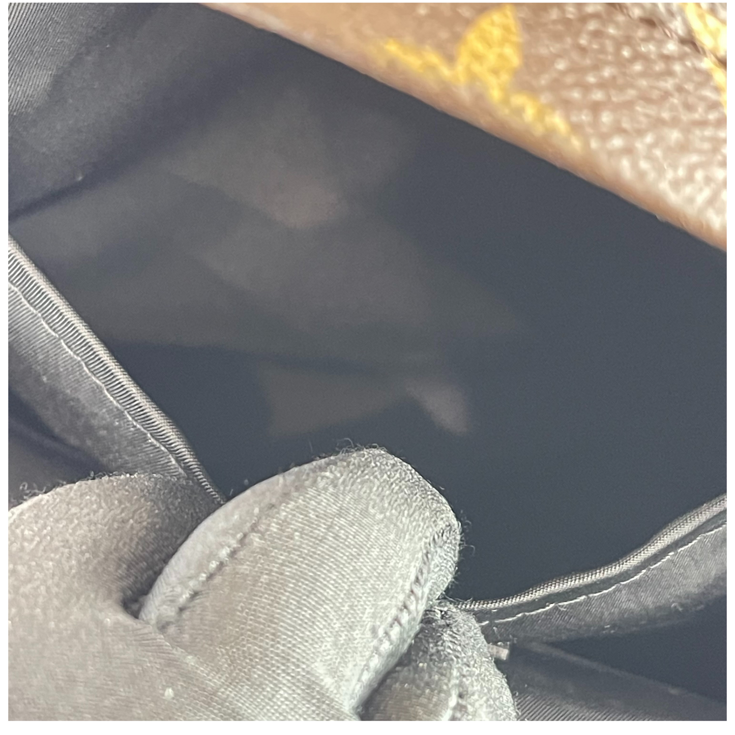 Louis-Vuitton Palm Springs PM Monogram Brown GHW