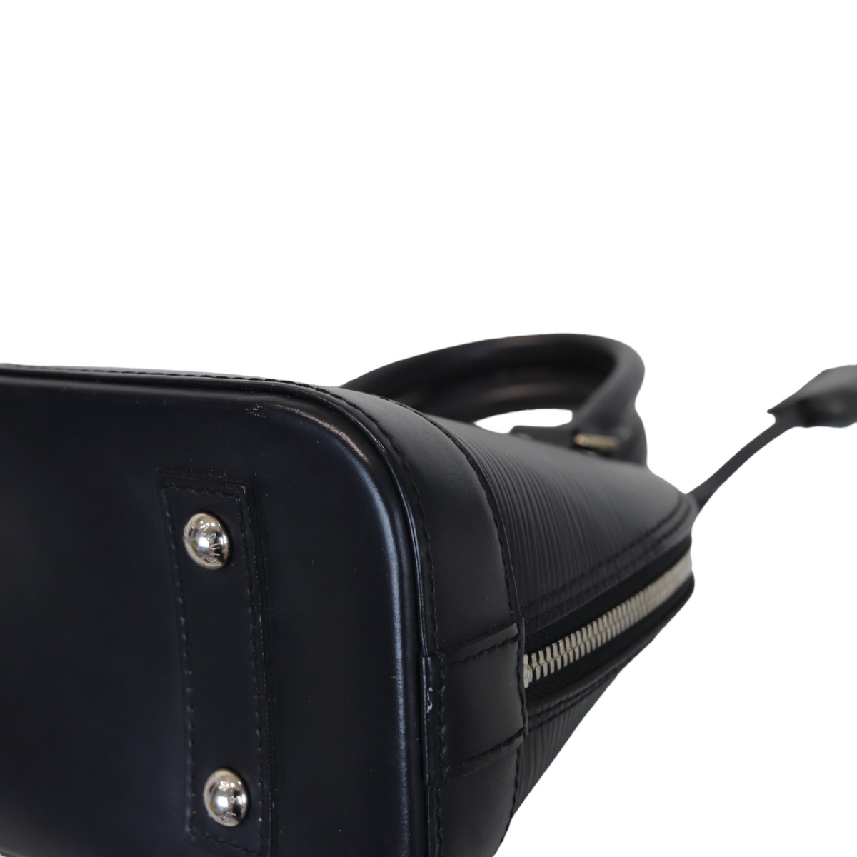Louis-Vuitton Alma BB Black Epi SHW