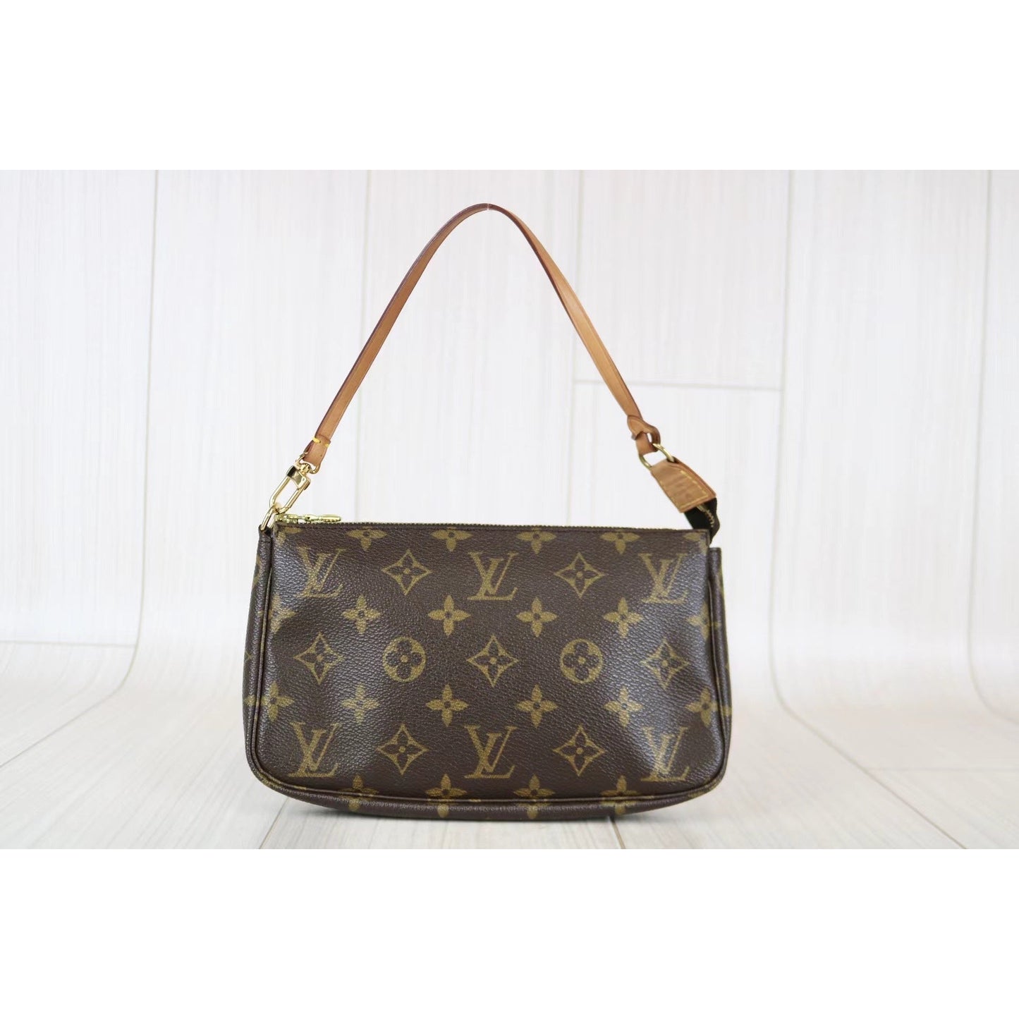 Rank A ｜ LV Monogram Pochette Accessoires ｜051002