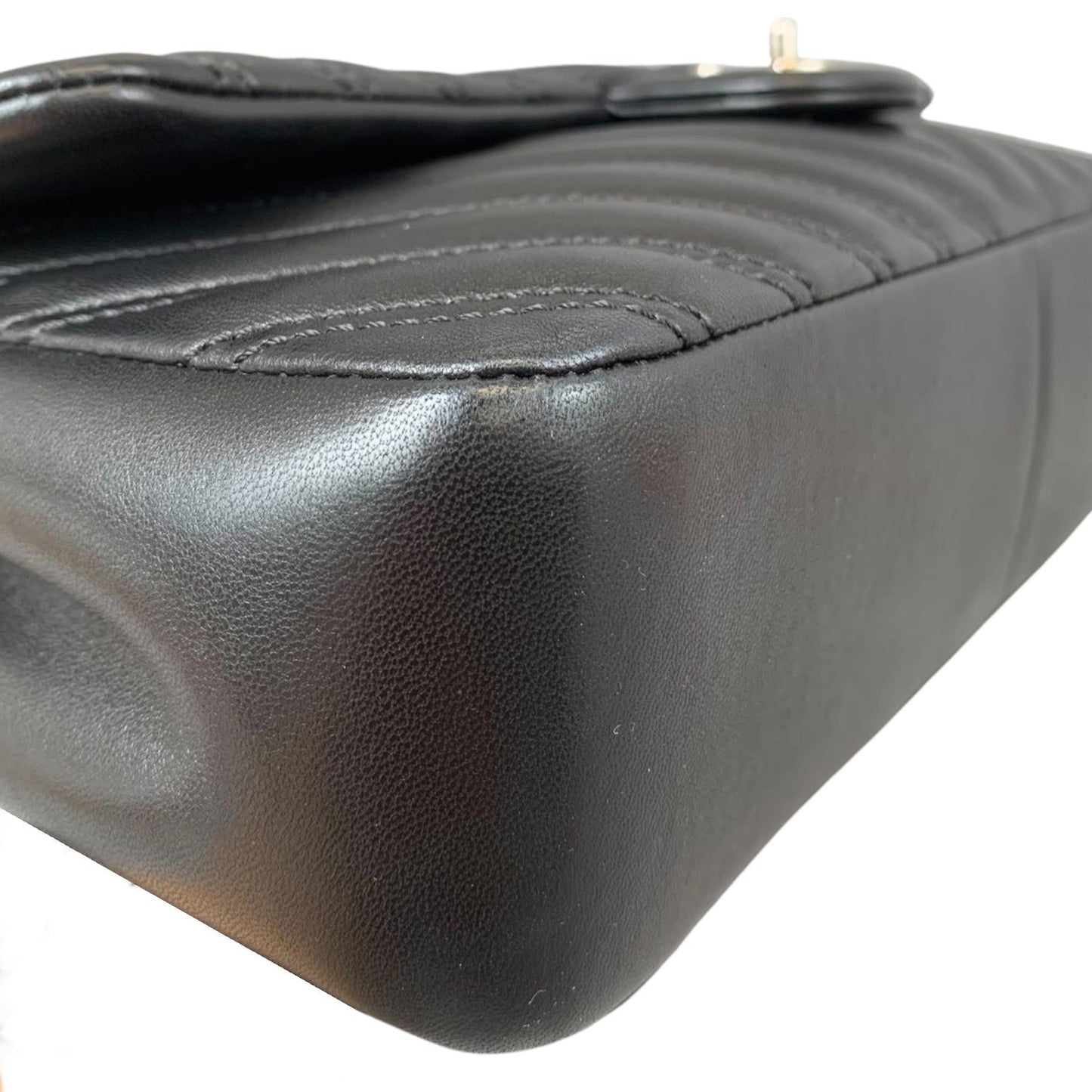 Medium Chevron Leather Flap Black SHW