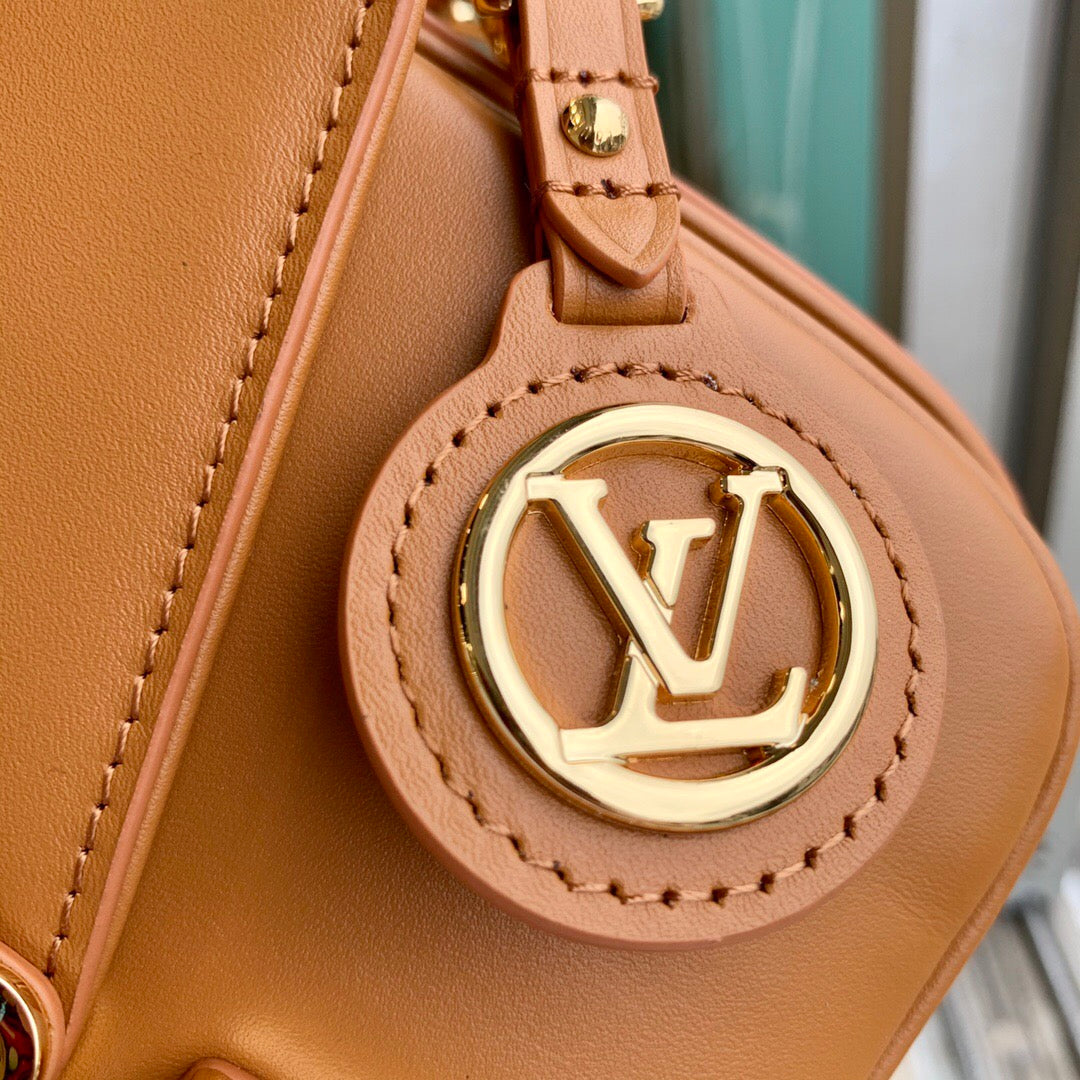 Louis Vuitton Swing Bag