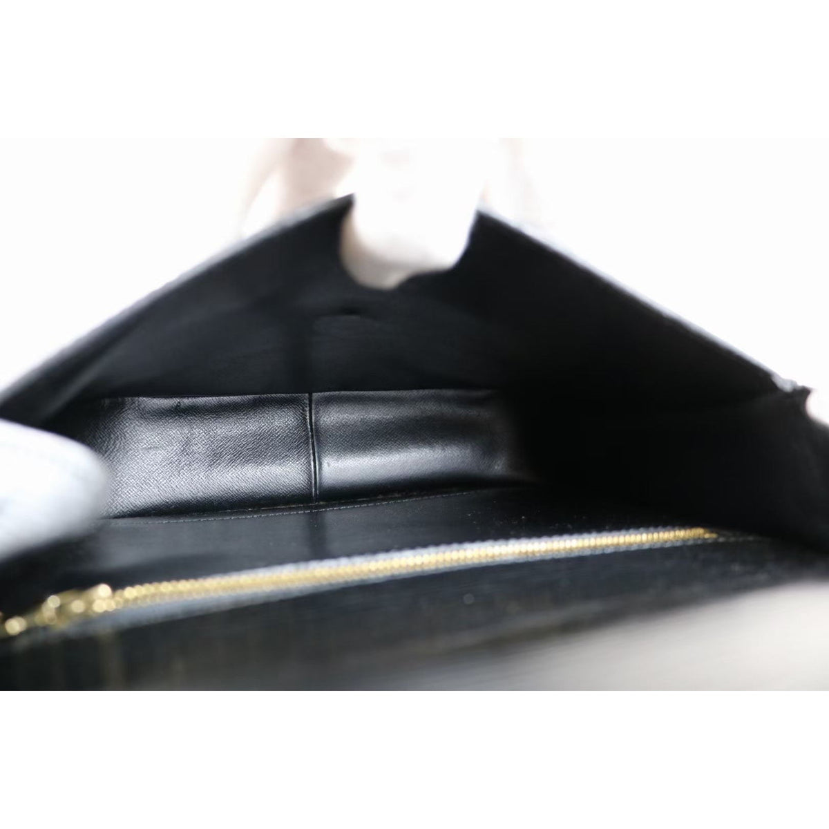 Rank AB ｜LV Epi Saint-Cloud Shoulder Bag｜030115