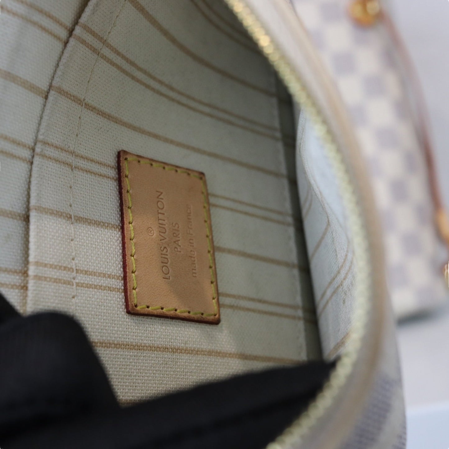 Louis-Vuitton Neverfull PM Damier Azure Canvas White GHW