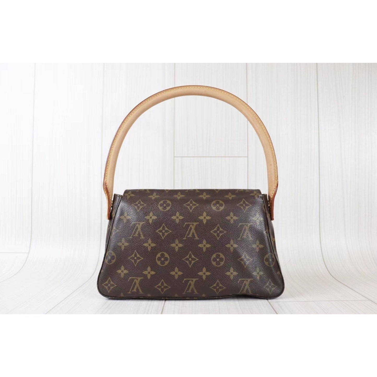 Rank AB ｜ LV Monogram Mini looping Shoulder Bag ｜080604