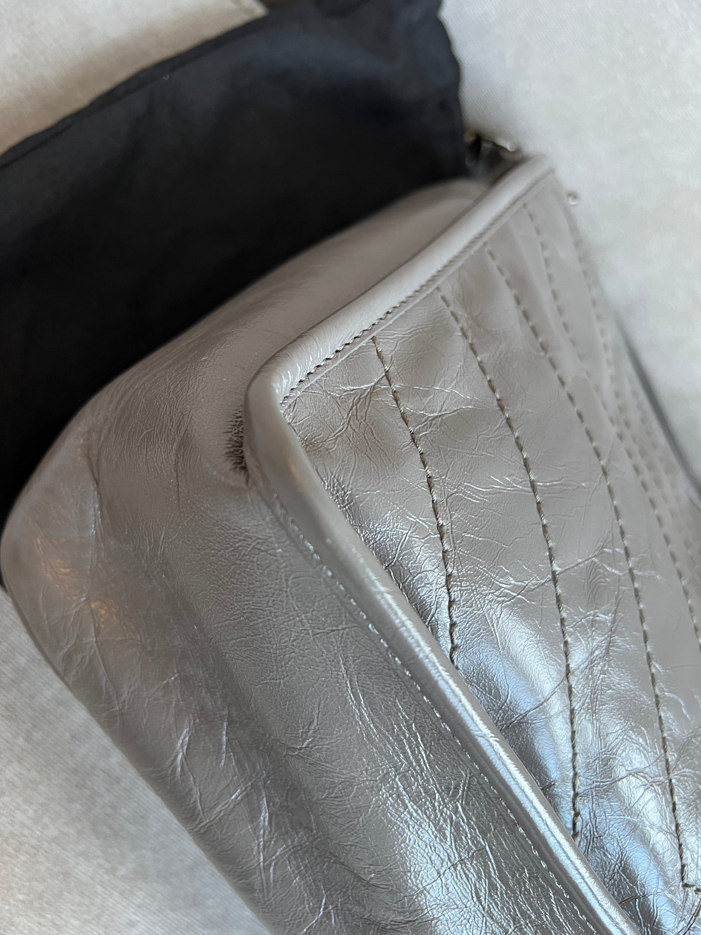 Yves Saint Laurent (YSL) Grey Medium Niki Chain Bag