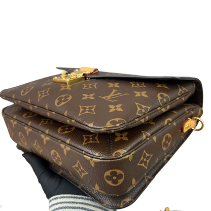 Louis-Vuitton Monogram Pochette Métis Brown GHW