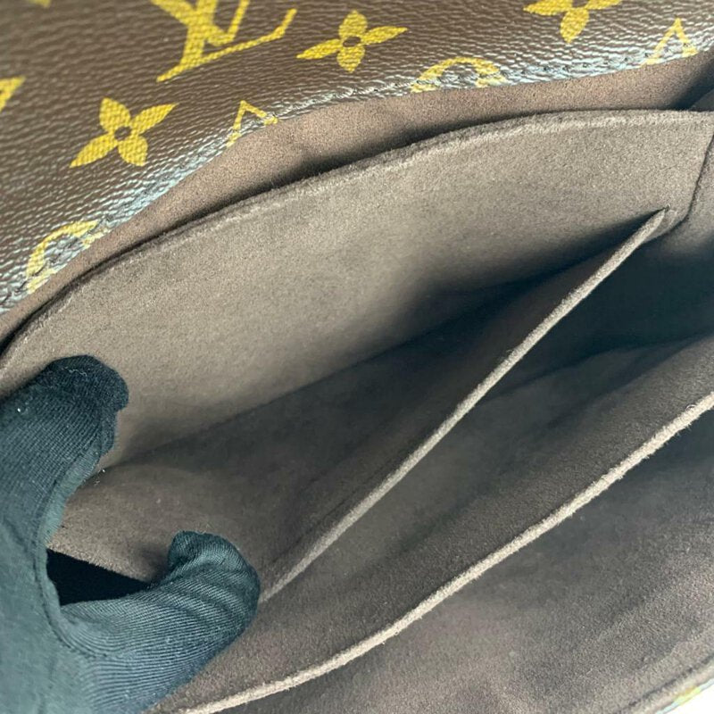 Louis-Vuitton Monogram Pochette Métis GHW