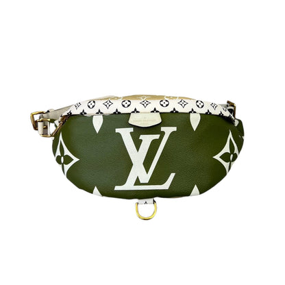 Louis-Vuitton Monogram Giant Bum Bag Khaki White GHW