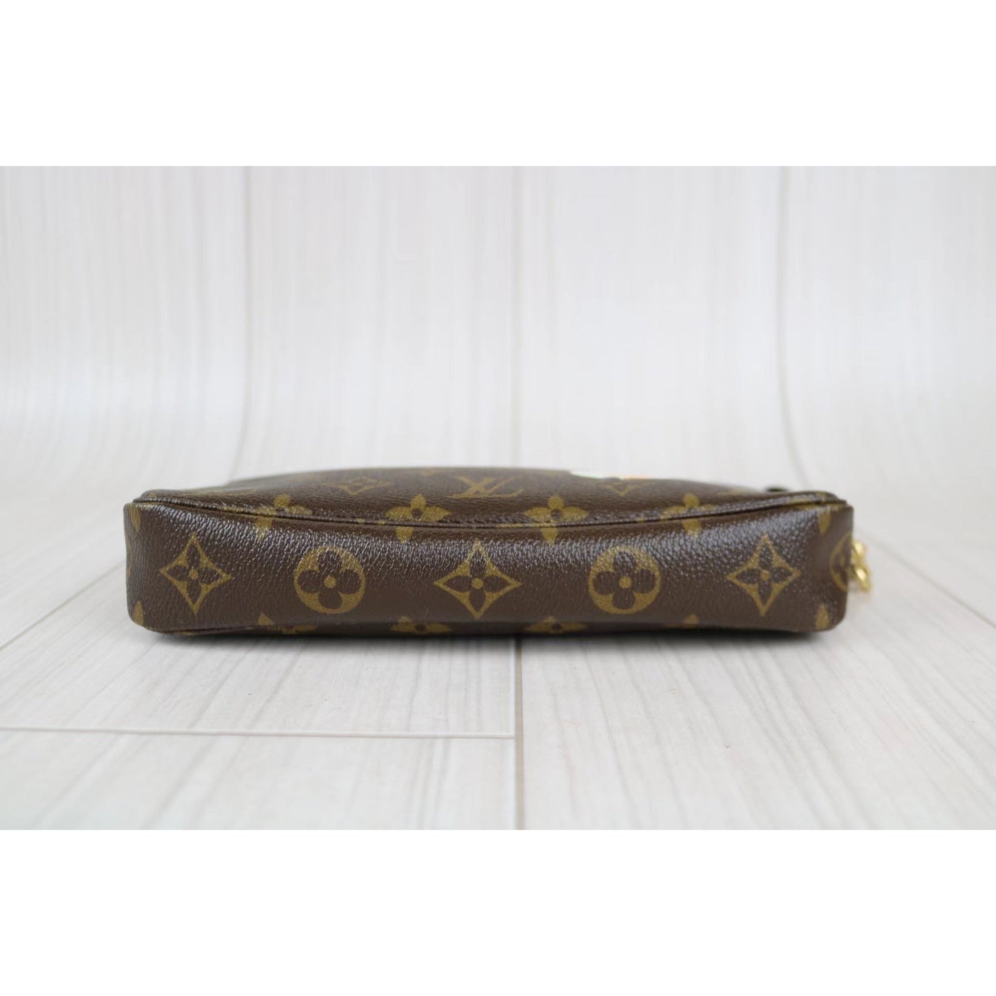 Rank SA ｜ LV Takashi Murakam Panda Monogram Pochette Accessoires ｜061508