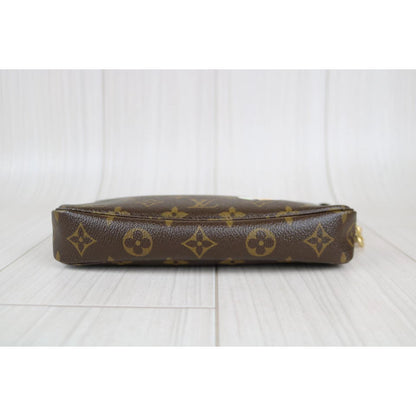 Rank SA ｜ LV Takashi Murakam Panda Monogram Pochette Accessoires ｜061508