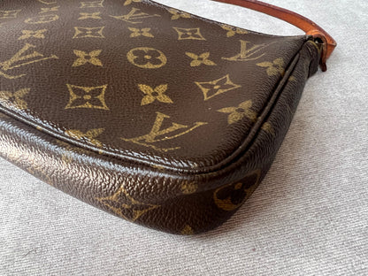 Louis Vuitton Vintage Pochette Accessoires Monogram