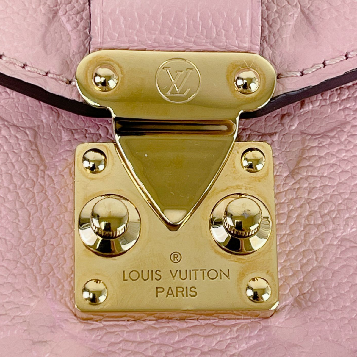 Louis-Vuitton Pochette Metis Empreinte Pink GHW