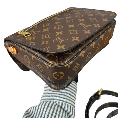 Louis-Vuitton Monogram Pochette Métis GHW
