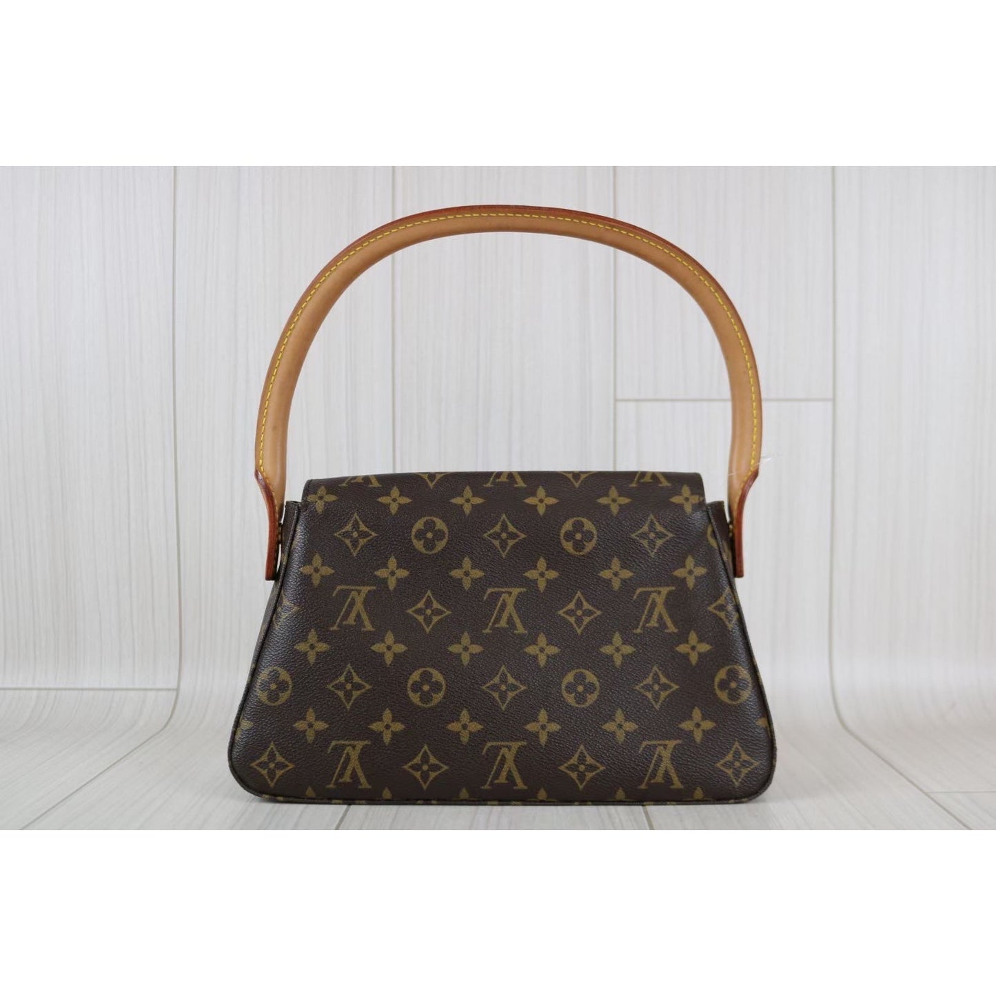 Rank AB ｜ LV Monogram Mini looping Shoulder Bag ｜060715