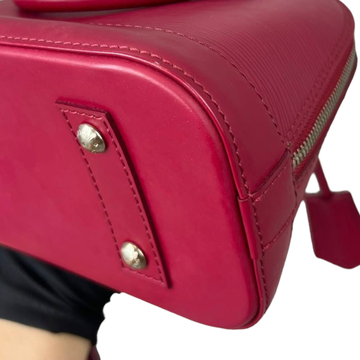 Louis-Vuitton Alma BB Epi Leather Pink SHW