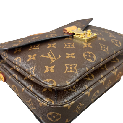 Louis-Vuitton Monogram Pochette Métis Brown GHW
