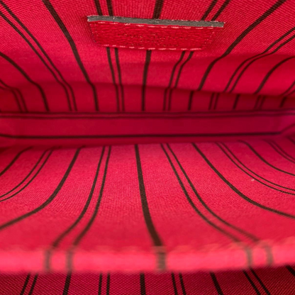 Louis-Vuitton Pochette Metis Empreinte Red GHW