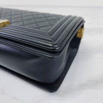 Boy Medium Calfskin Black GHW