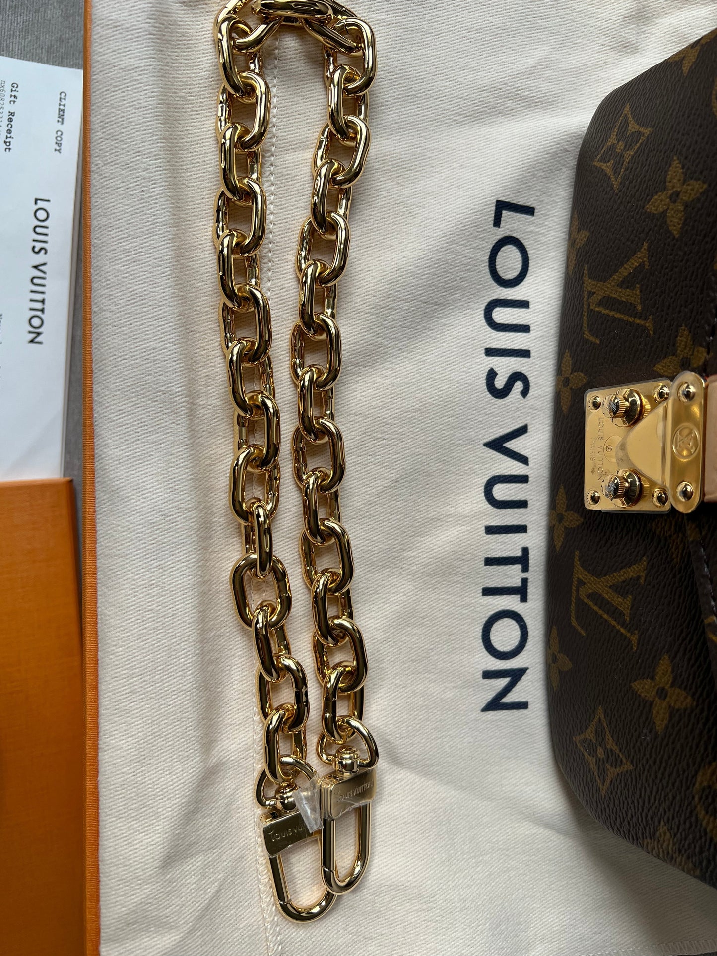 Louis Vuitton Pochette Metis East West Monogram (RRP £2,070)