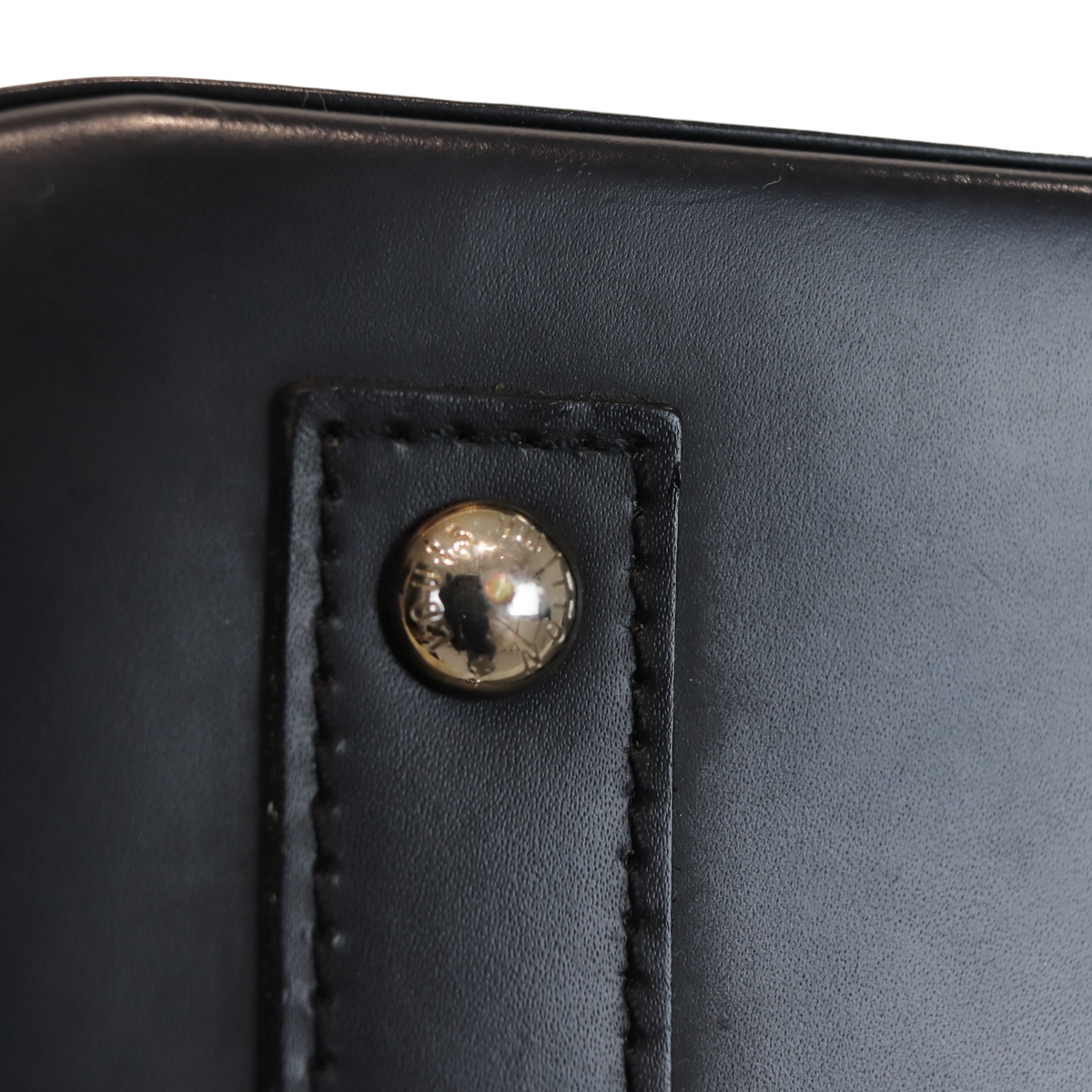 Louis-Vuitton Alma BB Black Epi SHW