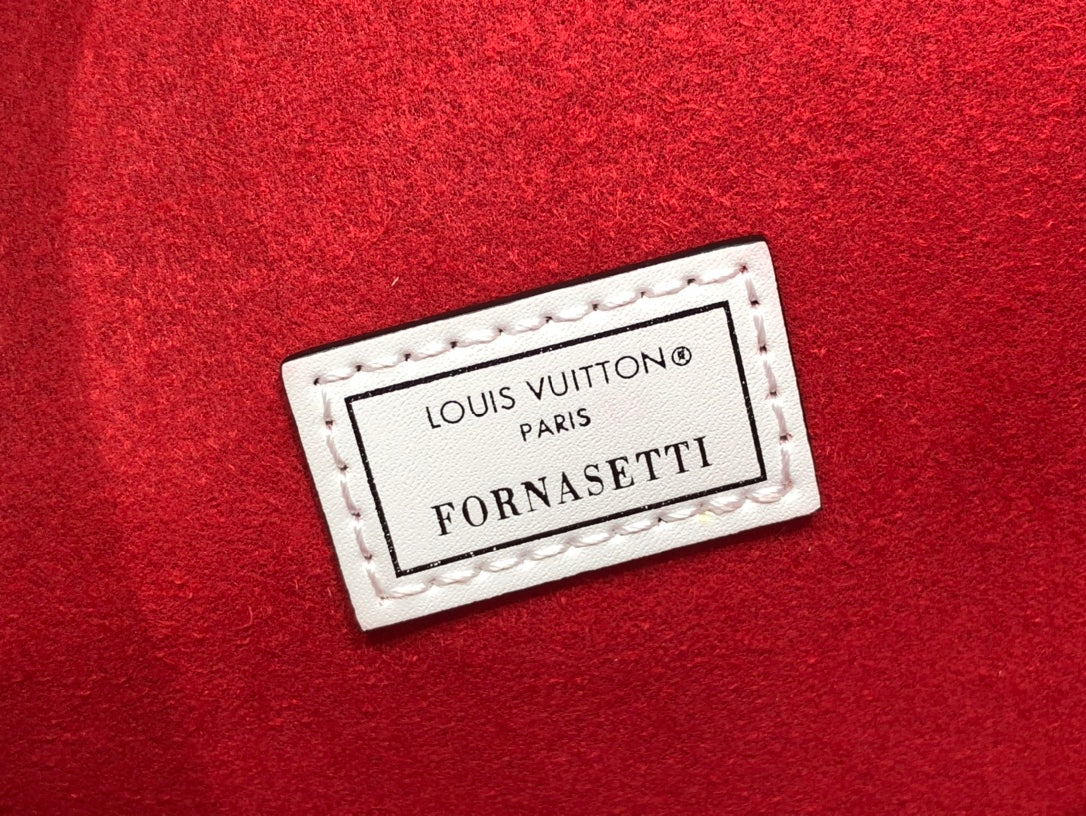 Louis Vuitton Pochette Metis Bag