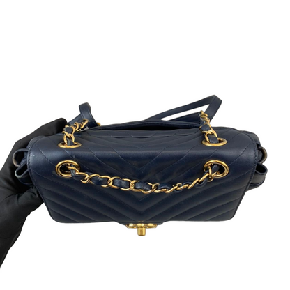 Small Chevron Urban Spirit Blue GHW