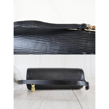 Rank A ｜ LV Epi Papillon 30 Handbag ｜071205