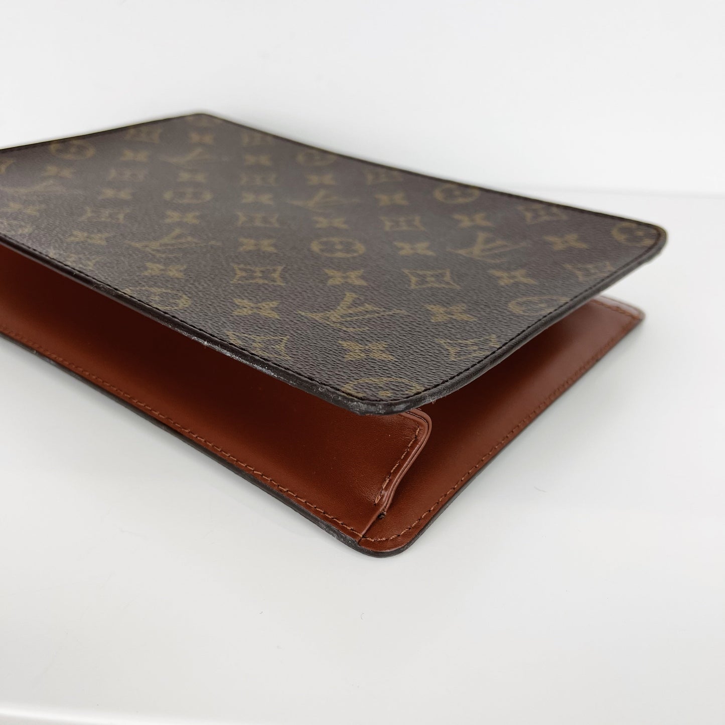 Louis-Vuitton Vintage Pochette Clutch Toiletry