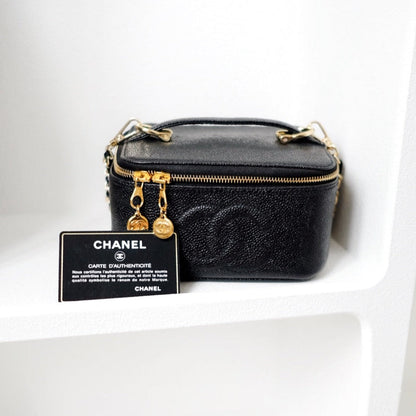 Chanel vintage coco cowhide mini wash bag