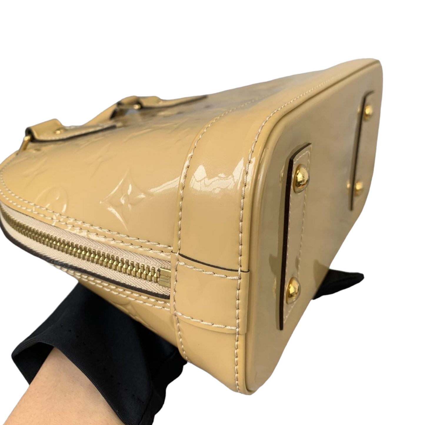 Louis-Vuitton Alma BB Vernis Beige GHW