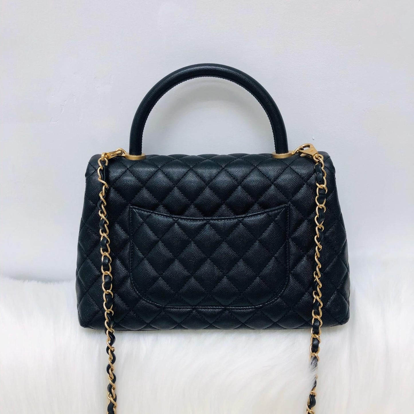 Quilted Medium Coco Handle Flap Black Caviar