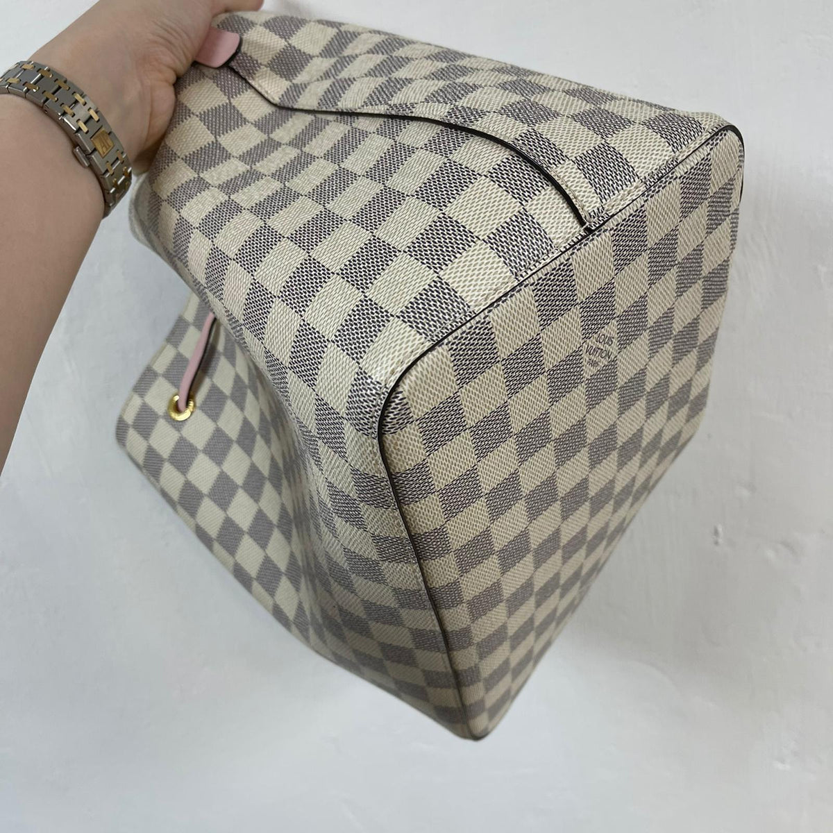 Louis-Vuitton NeoNoe MM Damier Azure Pink