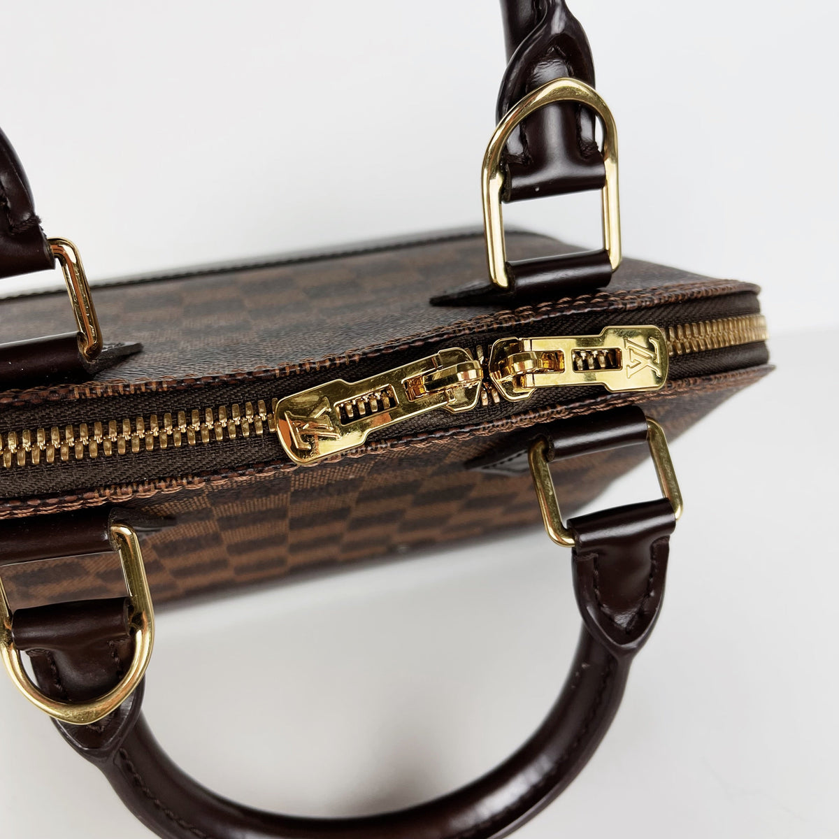 Louis-Vuitton Alma BB Damier Brown GHW