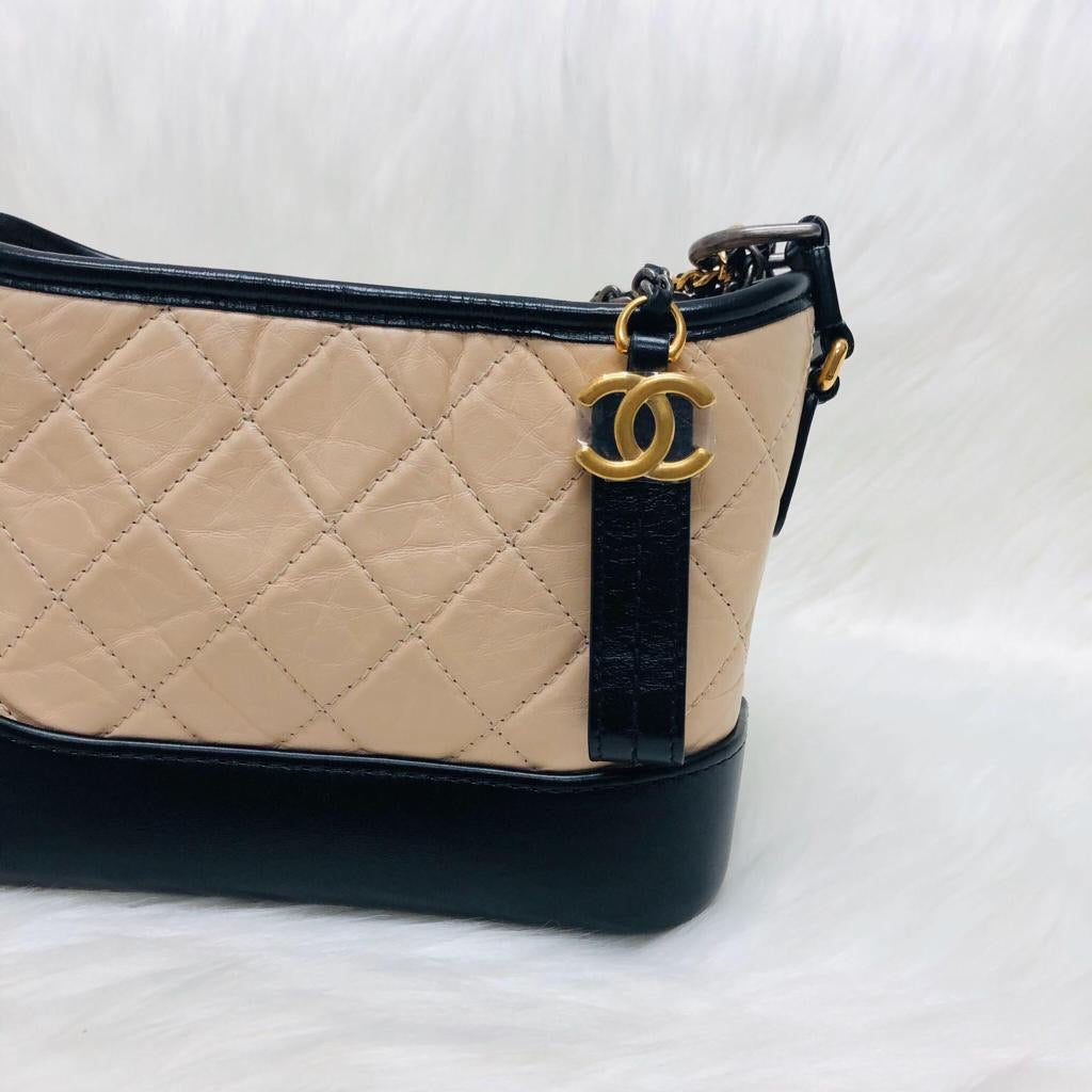 Aged Calfskin Quilted Small Gabrielle Hobo Beige Black
