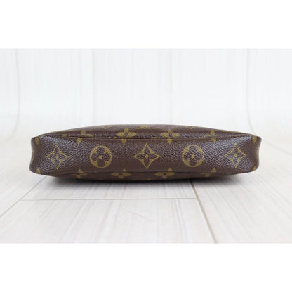 Rank AB ｜ LV Monogram Pochette Accessoires ｜071502