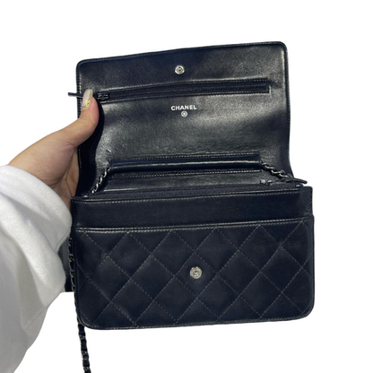 Classic Wallet on Chain Lambskin Black SHW