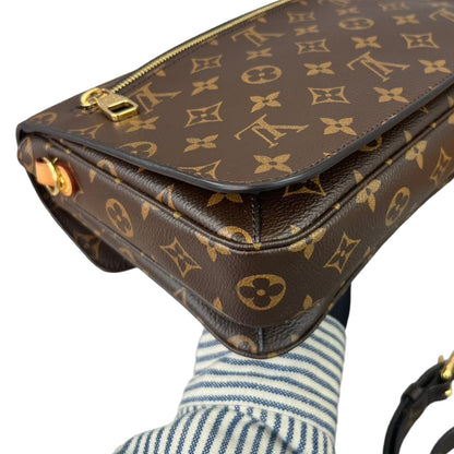 Louis-Vuitton Monogram Classic Pochette Métis GHW