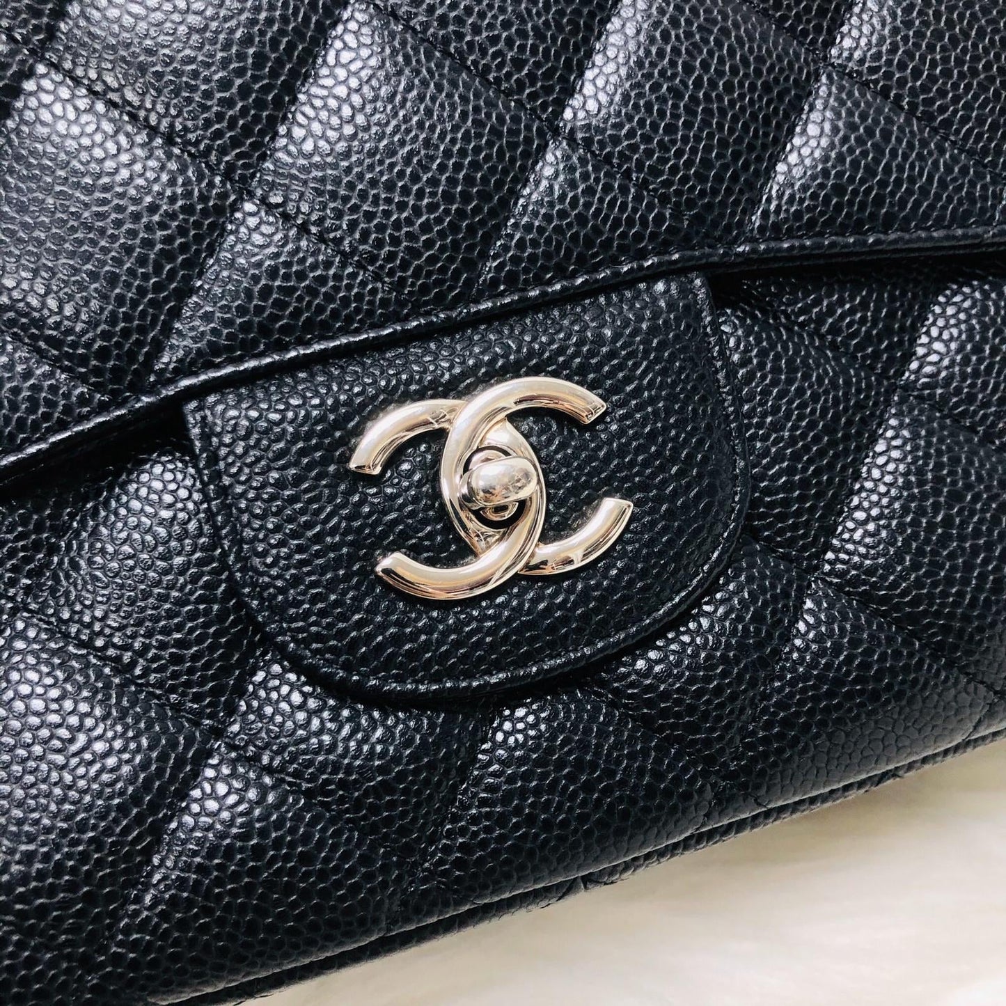 Single Flap Classic Jumbo in Black Caviar with SHW