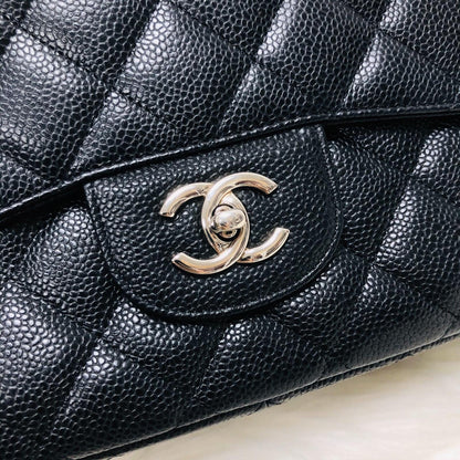 Single Flap Classic Jumbo in Black Caviar with SHW